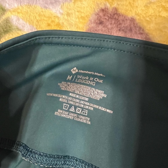 Work out leggings - Picture 3 of 3